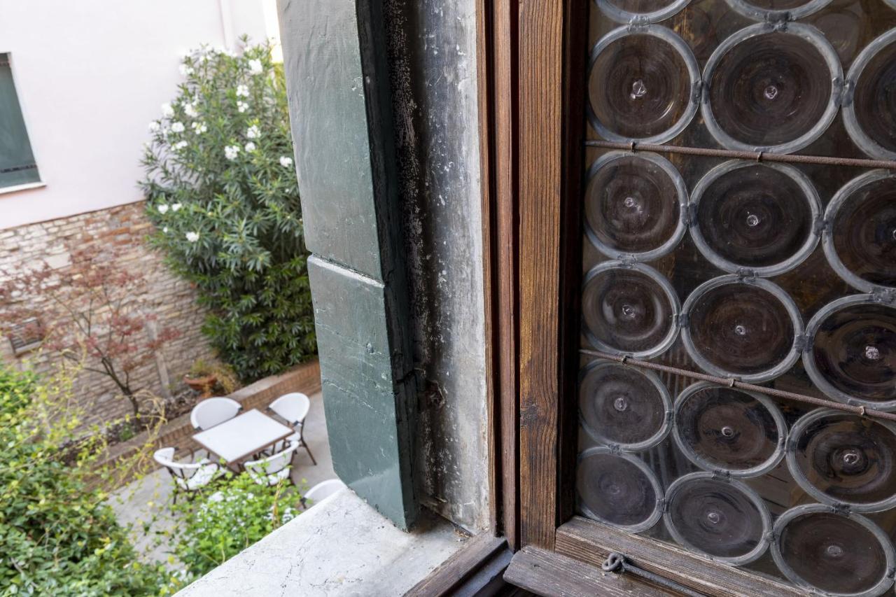 Residenza Centopietre - Dorsoduro By Wonderful Italy Venezia Eksteriør bilde